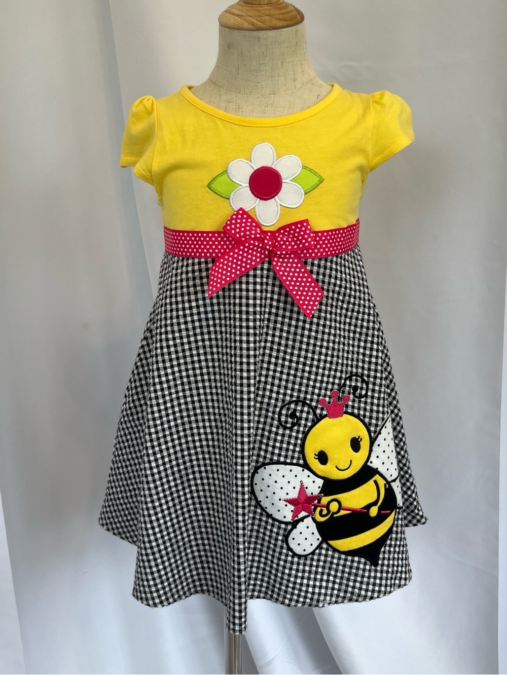 Girls Yellow Bee Appliqué Dress with Pink Bow